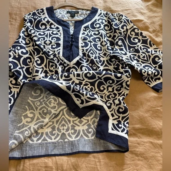 St Tropez West Linen Navy and White Patterned Women's popover top - Picture 6 of 11